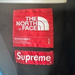 ノースフェイスsupremeマウンテンジャケット
の画像
