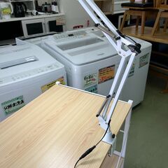 【リサイクルショップ ピカソ 小松原】💡✨2022年製✨クランプ式 LEDアームライト（オーム電機 AS-LS28B-W）🦢💡★0193★の画像