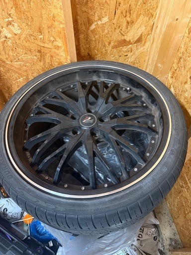 ヴェルファイアタイヤホイール20インチ