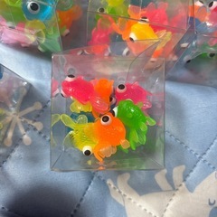 金魚の形のなんかの画像