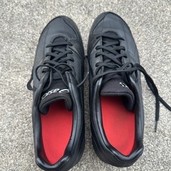 野球スパイクの画像