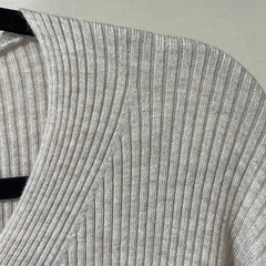 niko and... Vネック リブニット セーター ライトグレー 長袖の画像