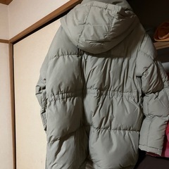 ダウンジャンバーGUの画像