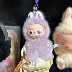 お取り置き【POP MART公式】イニシャルラブブ💜M