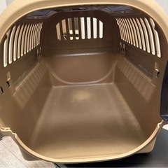 犬のクレート　ペットキャリーMの画像