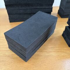 硬質ウレタン ブラック バラ 20個程度 DIY 工作 クッション 滑り止め ブラック の画像