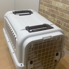 中〜大型犬用　キャリー　クレート　 Richell    Lサイズの画像