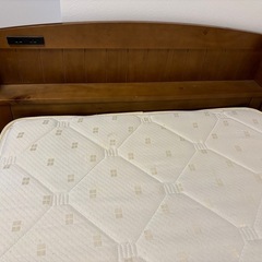 シングルベッド　宮付き（コンセント）　フレーム　マットレス　セット　の画像