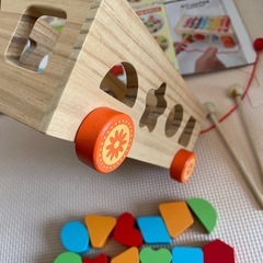 子供用　おもちゃ　知育玩具　鉄筋　形はめ　木製の画像