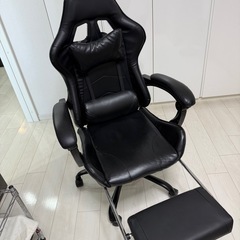 オフィスチェア ゲーミングチェア フットレスト付き リクライニング　の画像