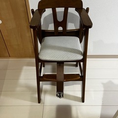 ハイチェアの画像