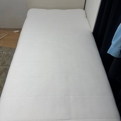 ニトリ　ベッドフレーム、マットレス(シングル)の画像