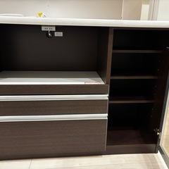 収納・コンセント付き　キッチン棚の画像