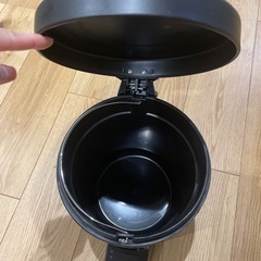 ゴミ箱（12/3の燃やせないゴミで処分します）の画像