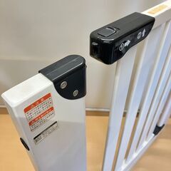 カトージ 木製ベビーゲート（ホワイト）取付サイズ：76～86cmの画像