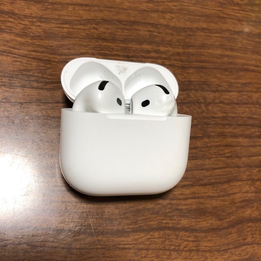 AirPods4ノイズキャンセリング搭載