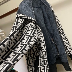 BALENCIAGA ニットパーカーの画像