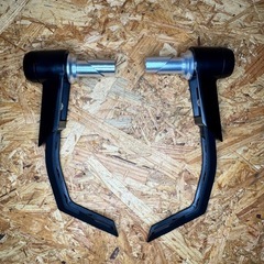 パワーパーツ KTM純正オプションレバーガード 左右 Dukeなどへの画像