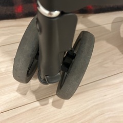 アップリカ　ラクーナエアーコンパクト　ベビーカーの画像