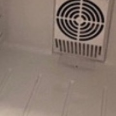 29日まで更に値引引き渡し　コンパクト冷蔵庫 強化ガラス棚　引越しの為29日までの画像