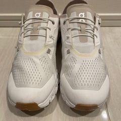 On cloud 5 coast ホワイト スニーカー 28cmの画像