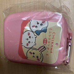 ちいかわ　ミニシリコンポーチ の画像
