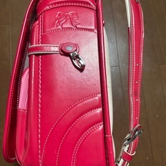 ふわりぃ　ランドセル 赤  女の子 リボン の画像