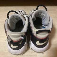 Nike Air More Uptempo ホワイトの画像