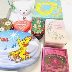 お菓子缶　小物入れ　インテリア　収納の画像