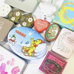 お菓子缶　小物入れ　インテリア　収納の画像