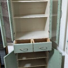 食器棚あげますの画像