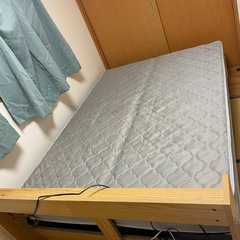 ベッド(ダブルサイズ)マットレス付きの画像