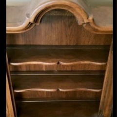 ヴィンテージ　キャビネット　木とガラスの画像