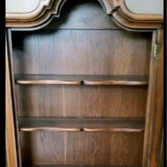 ヴィンテージ　キャビネット　木とガラスの画像