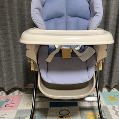 combiハイローチェアの画像