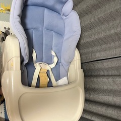 combiハイローチェアの画像