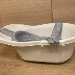 ベビーバス(保護ネット付き)の画像