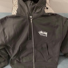 STUSSY  ジップアップパーカー　Lサイズ　 ブラック　 ステューシー  黒 HOODIE ハワイホノルル　ワイキキ　限定　ステューシーの画像