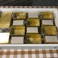 【新品 76個】厚紙製金色トレイカップ　正月おせち料理、和菓子、和食、コレクショントレーなど多用途　ヨッシーの画像