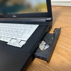 富士通 A746/N i7 第6世代 16GB SSD250GB Win 11 Office 2024の画像