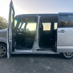 走行10万キロ台☆25年式！月々1.2万円〜分割払い可❗️ 車検2年付き！【名義変更代込み】大人気☆ホンダ N-BOXカスタム☆ステアリングスイッチ付き☆HDDナビ付き☆電動スライドドア☆ドラレコ付き☆スマートキー☆純正アルミ☆フルオートエアコン☆事故歴修復歴なし☆そのまま乗って帰れます❗️の画像