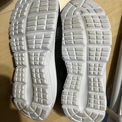 【24.5】ワークマンスニーカー の画像