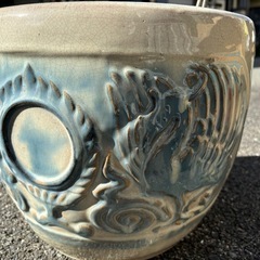 急募}小道具, 火鉢, 五徳, レトロ, 古民具, 大鉢, 陶磁器, アンティーク, 囲炉裏の画像