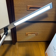 デスクライトの画像