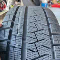 215/55R16 MAK スタッドレス　ホイールセット　バリ山　P.C.D.108　5穴　ピレリ　
の画像