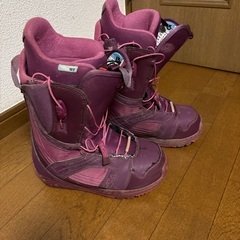 BURTONブーツ23センチの画像