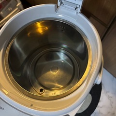 電気ポット（お話中）の画像