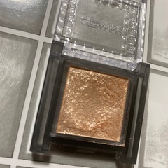 ❤️セザンヌ アイシャドウ☆ラメの画像