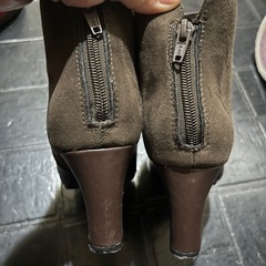 しまむら✨切り替えカラー✨ショートブーツ✨安定感抜群✨きれいめスタイル✨の画像