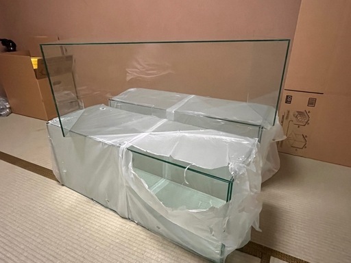 大型アクリルケース（価格交渉OKです）